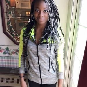 Meet your Posher, Christina